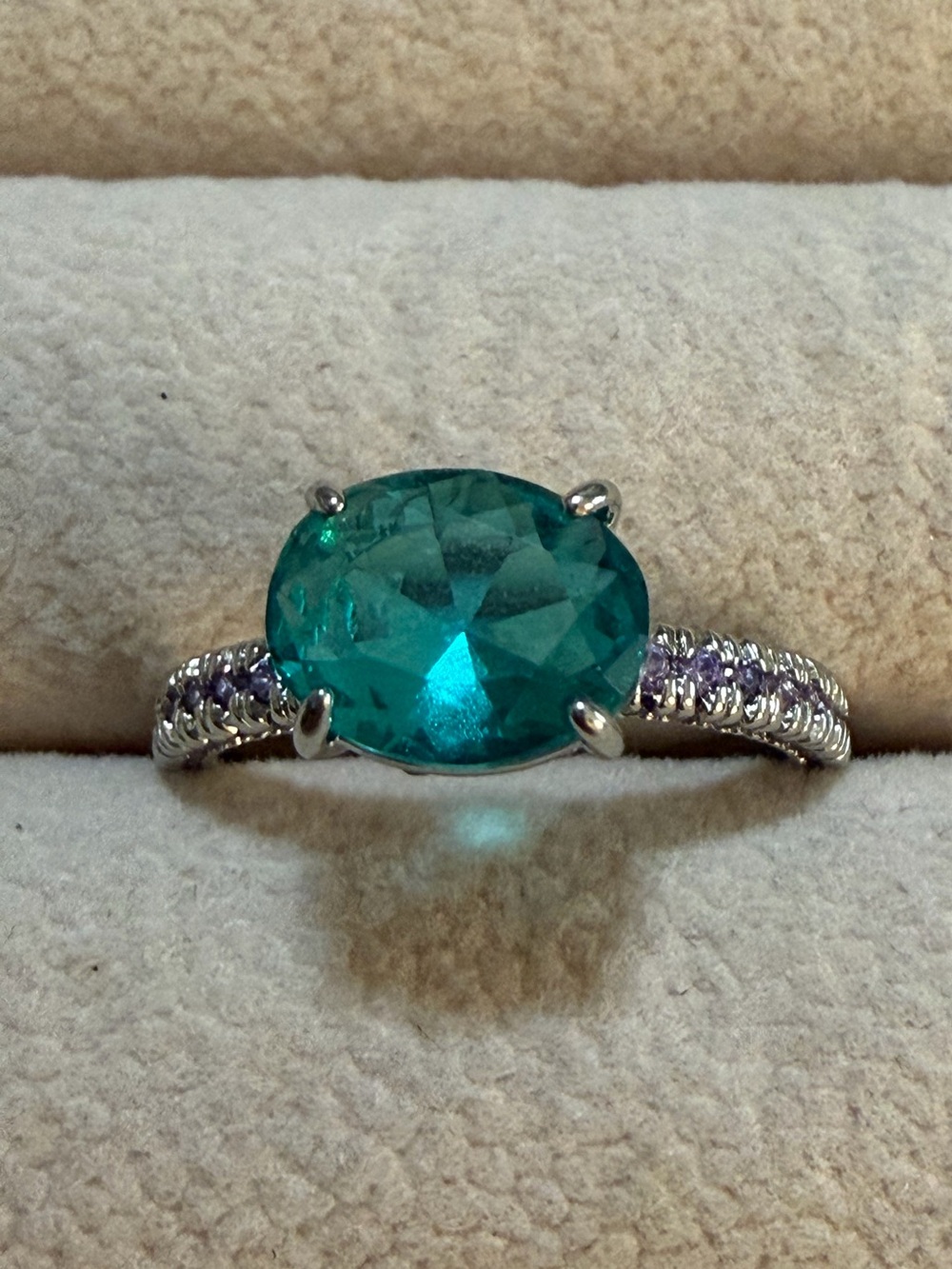 Bomb Party Ring Size 8